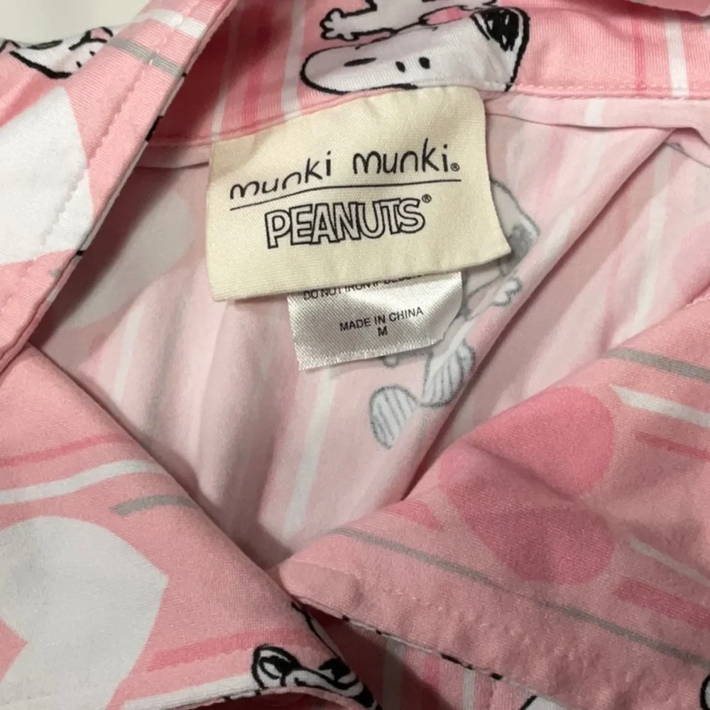 NWOT Soft Pink Snoopy Ladies  Pajamas. Size M
